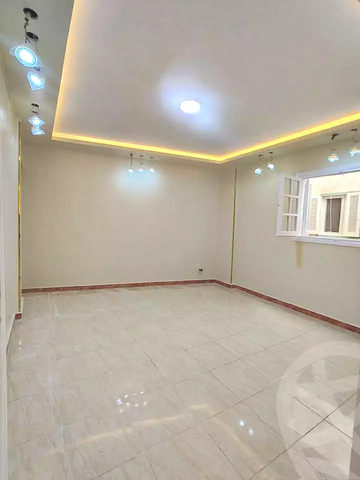 https://aqarmap.com.eg/ar/listing/6994659-for-sale-alexandria-sydy-bshr-sydy-bshr-bhry-shr-khld-bn-lwlyd