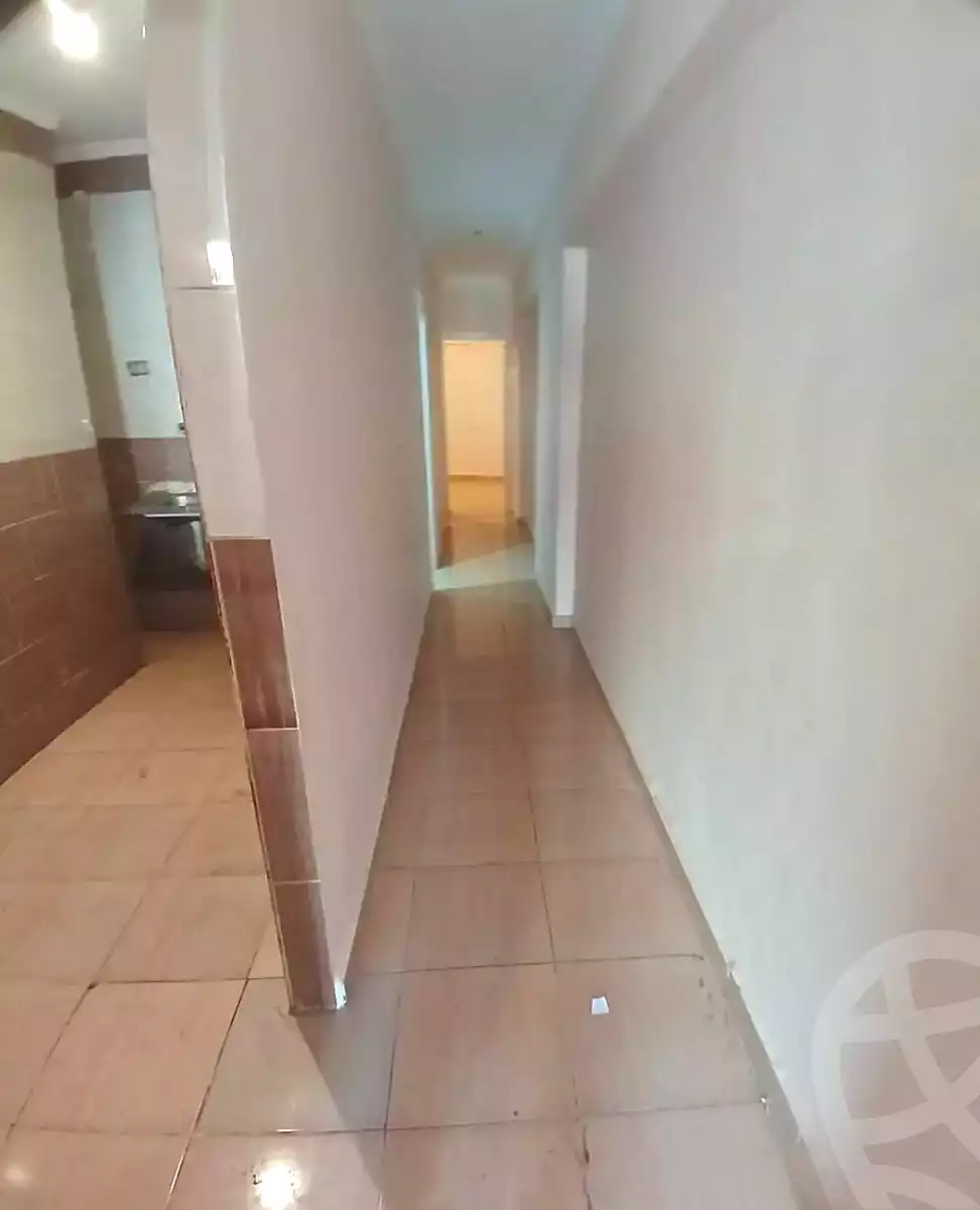 https://aqarmap.com.eg/ar/listing/6995023-for-rent-alexandria-el-asafra-l-sfr-bhry