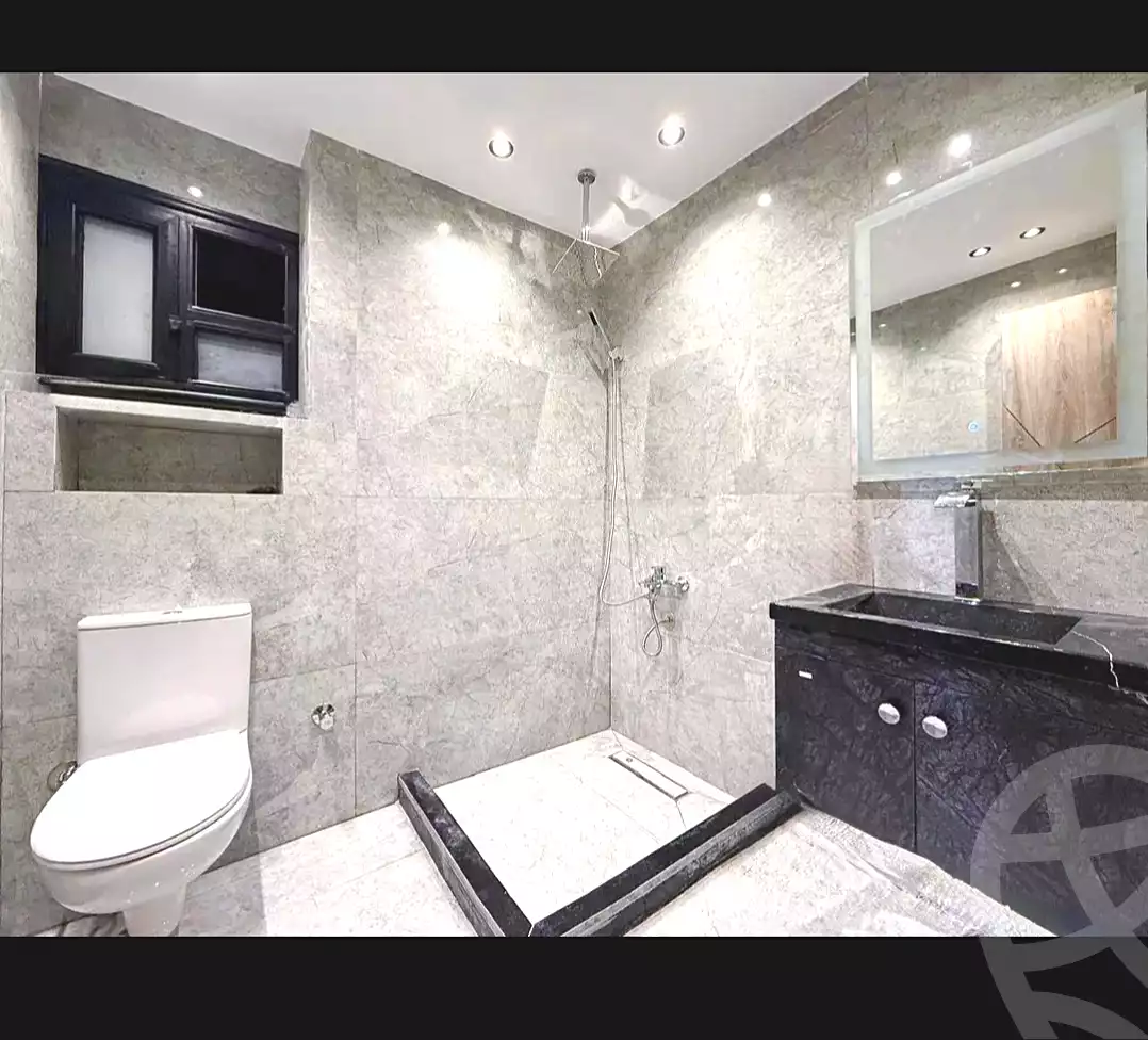 https://aqarmap.com.eg/ar/listing/6995069-for-sale-alexandria-sydy-bshr-sydy-bshr-bhry-shr-khld-bn-lwlyd