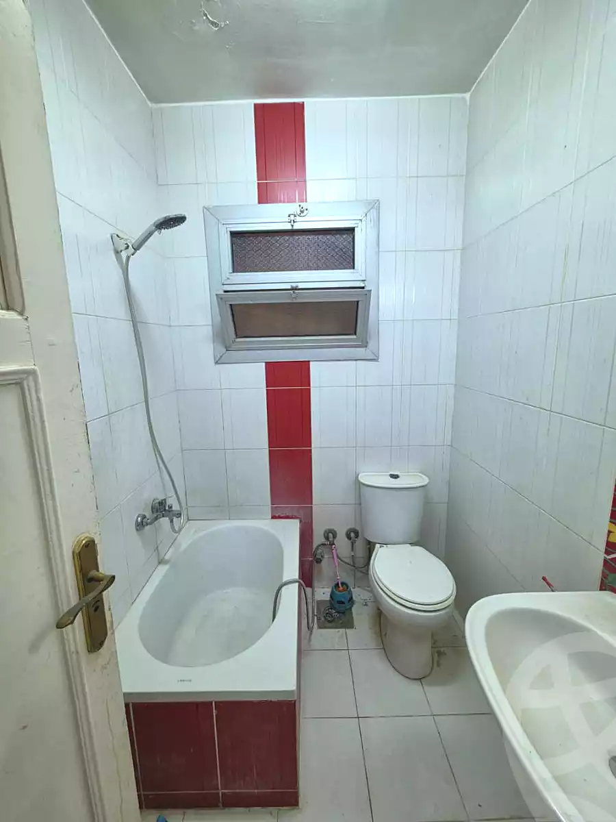 https://aqarmap.com.eg/ar/listing/6995184-for-sale-cairo-6th-of-october-el-ahyaa-neighborhood-11th