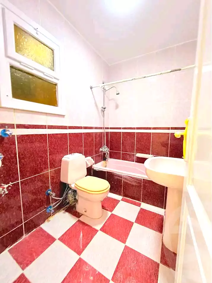 https://aqarmap.com.eg/en/listing/6995850-for-sale-alexandria-el-asafra-shr-45