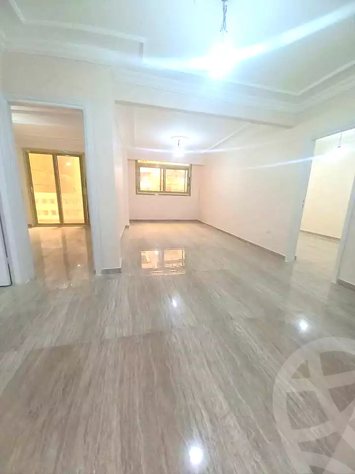 https://aqarmap.com.eg/ar/listing/6995930-for-sale-alexandria-miami-shr-jml-bd-lnsr