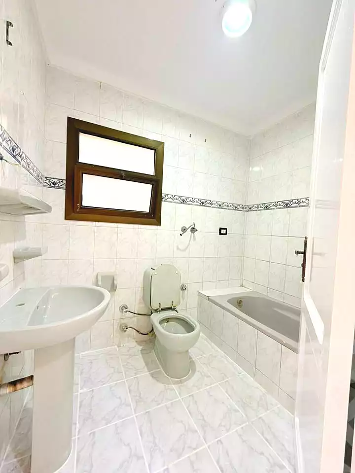 https://aqarmap.com.eg/en/listing/6995958-for-sale-alexandria-al-agamy-shataa-el-nakheel
