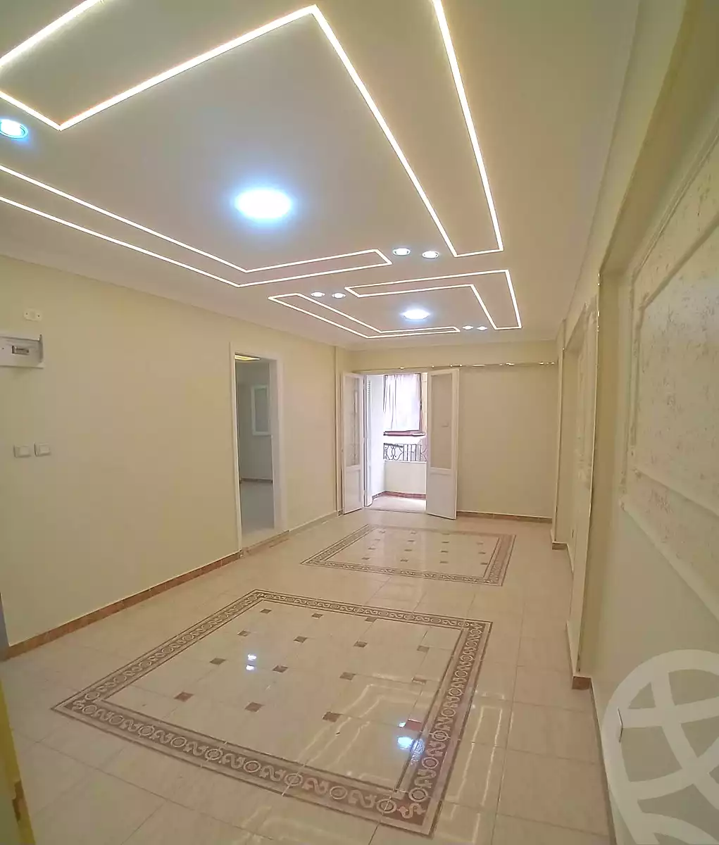 https://aqarmap.com.eg/ar/listing/6996073-for-sale-alexandria-sydy-bshr-sydy-bshr-bhry-shr-khld-bn-lwlyd