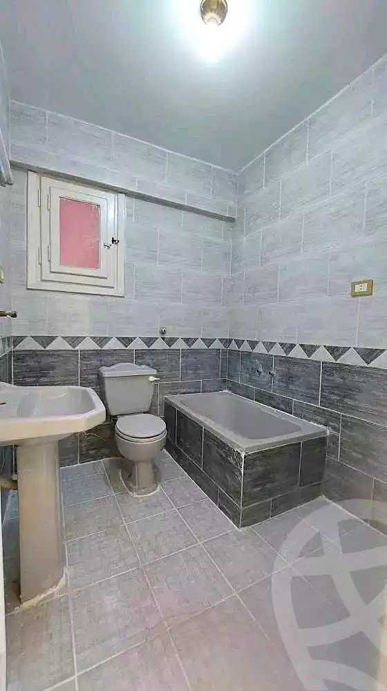 https://aqarmap.com.eg/ar/listing/6996395-for-sale-alexandria-al-agamy-shataa-el-nakheel