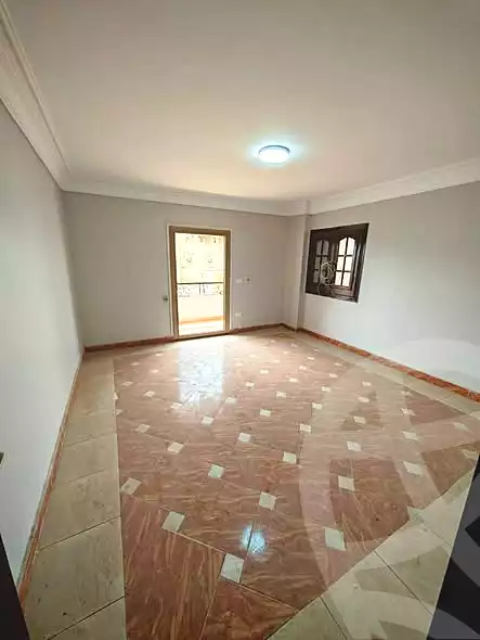 https://aqarmap.com.eg/ar/listing/6996403-for-sale-cairo-helwan-ahmed-enci-st