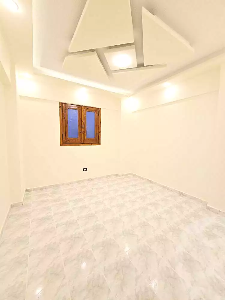 https://aqarmap.com.eg/ar/listing/6996460-for-sale-alexandria-al-agamy-shataa-el-nakheel