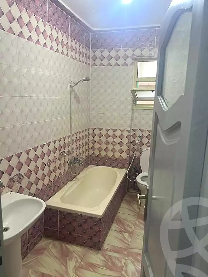 https://aqarmap.com.eg/ar/listing/6997334-for-sale-alexandria-al-agamy-lbytsh-bianchiii
