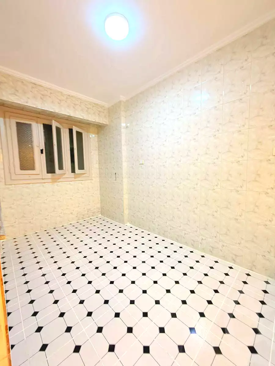 https://aqarmap.com.eg/en/listing/6997481-for-sale-alexandria-al-agamy-shataa-el-nakheel
