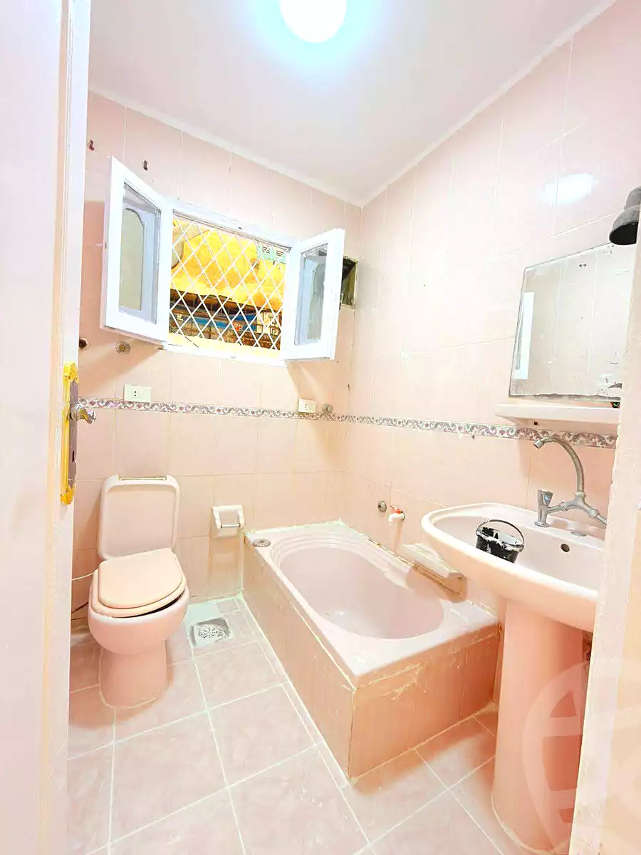 https://aqarmap.com.eg/en/listing/6997527-for-sale-alexandria-al-agamy-shataa-el-nakheel