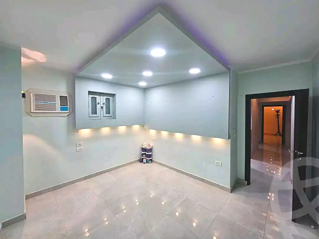 https://aqarmap.com.eg/ar/listing/6997560-for-rent-cairo-helwan-mahmoud-zaki-st