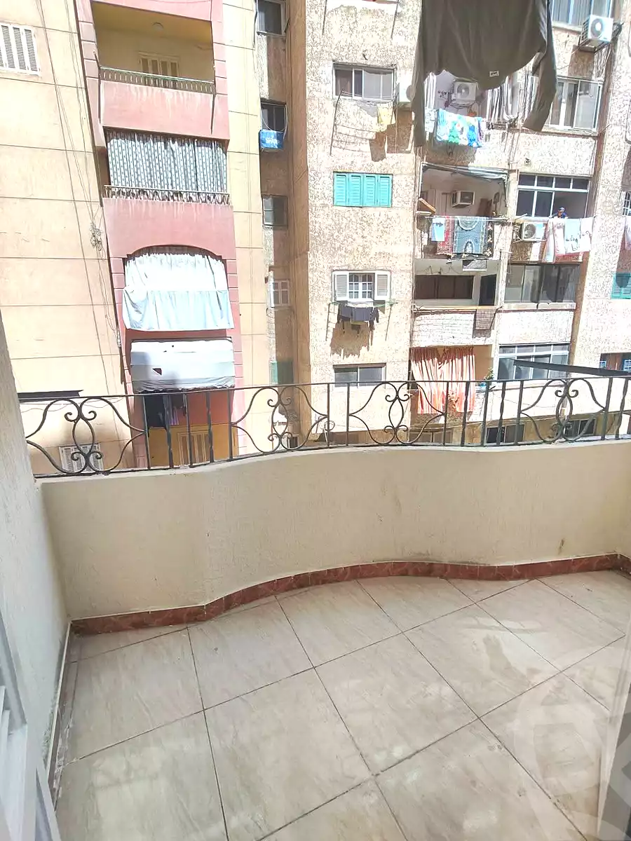 https://aqarmap.com.eg/ar/listing/6997952-for-sale-alexandria-sydy-bshr-sydy-bshr-bhry-shr-khld-bn-lwlyd