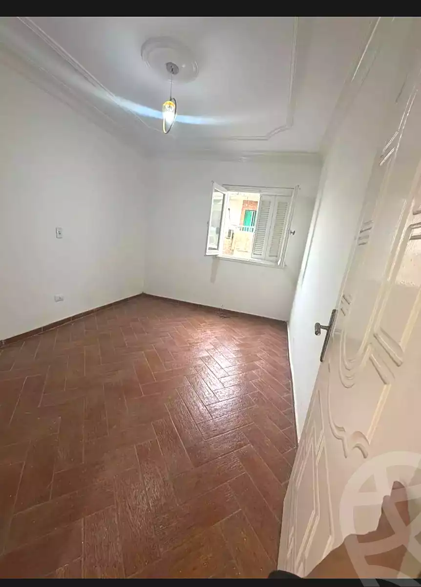 https://aqarmap.com.eg/ar/listing/6998302-for-sale-alexandria-el-asafra-shr-45