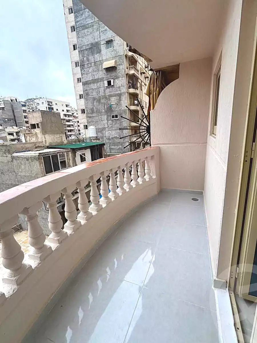 https://aqarmap.com.eg/ar/listing/6998364-for-sale-alexandria-sydy-bshr-sydy-bshr-bhry-amr-el-nogomy-st