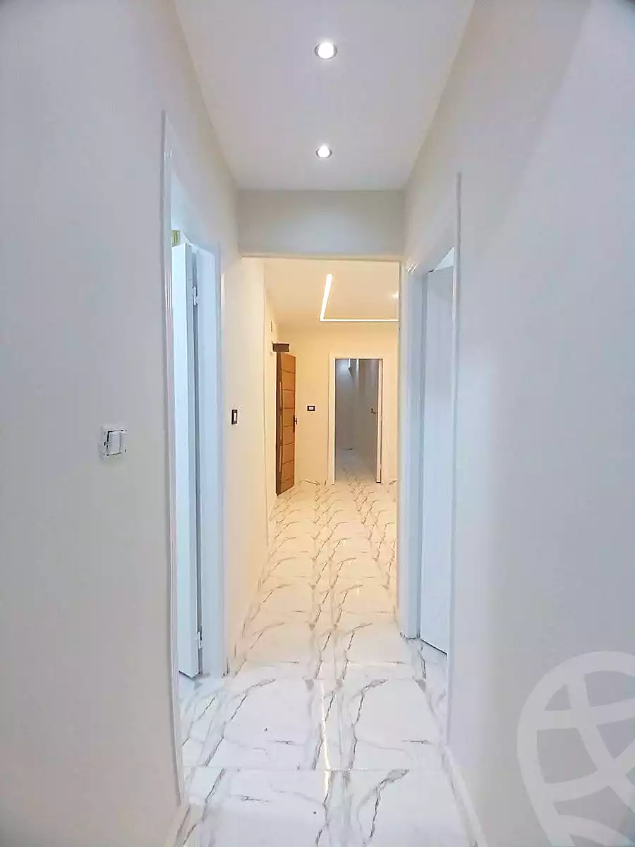 https://aqarmap.com.eg/ar/listing/6998565-for-sale-alexandria-sydy-bshr-sydy-bshr-bhry-gamal-abd-el-nasir-st