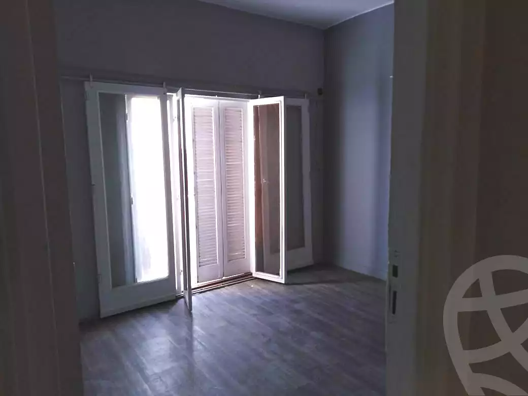 https://aqarmap.com.eg/en/listing/6999198-for-rent-cairo-downtown-abdeen-roushdy-basha-st