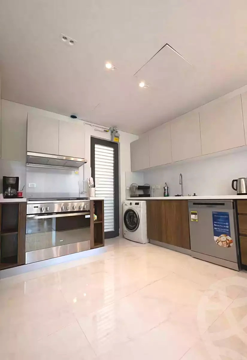 https://aqarmap.com.eg/en/listing/6999309-for-sale-cairo-new-cairo-compounds-lakeview-residence