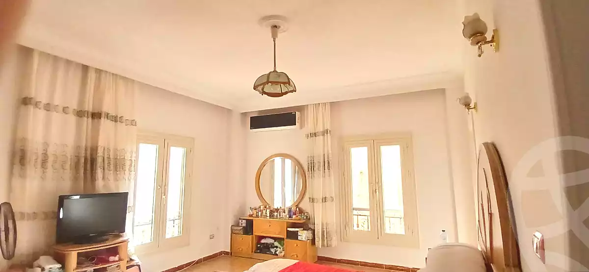 https://aqarmap.com.eg/ar/listing/6005866-for-sale-cairo-new-cairo-south-investors-mohammed-nagib-axis-st
