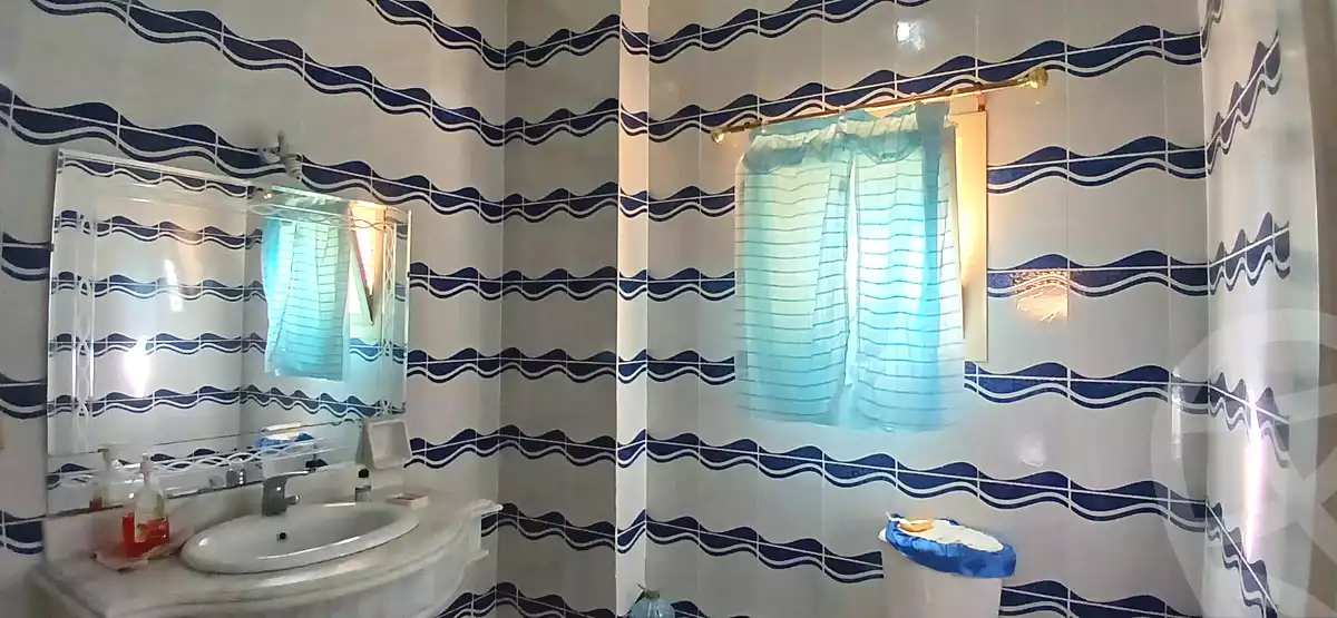 https://aqarmap.com.eg/ar/listing/6005866-for-sale-cairo-new-cairo-south-investors-mohammed-nagib-axis-st