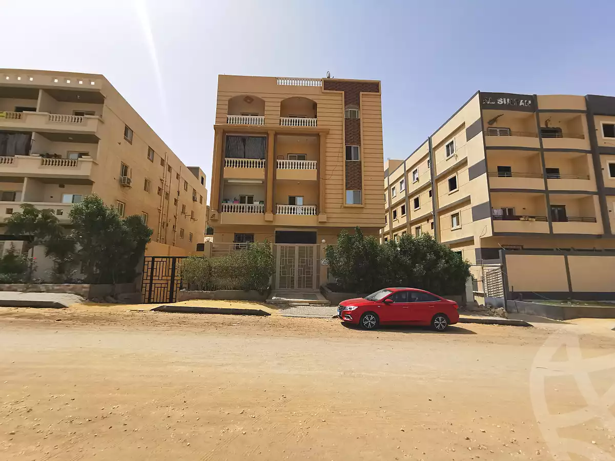 https://aqarmap.com.eg/en/listing/6919901-for-sale-cairo-15th-of-may-mjwr-23