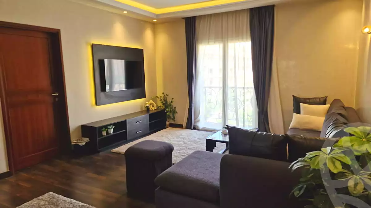 https://aqarmap.com.eg/en/listing/6999848-for-rent-cairo-new-cairo-compounds-hyde-park-centre-ville-hyde-park