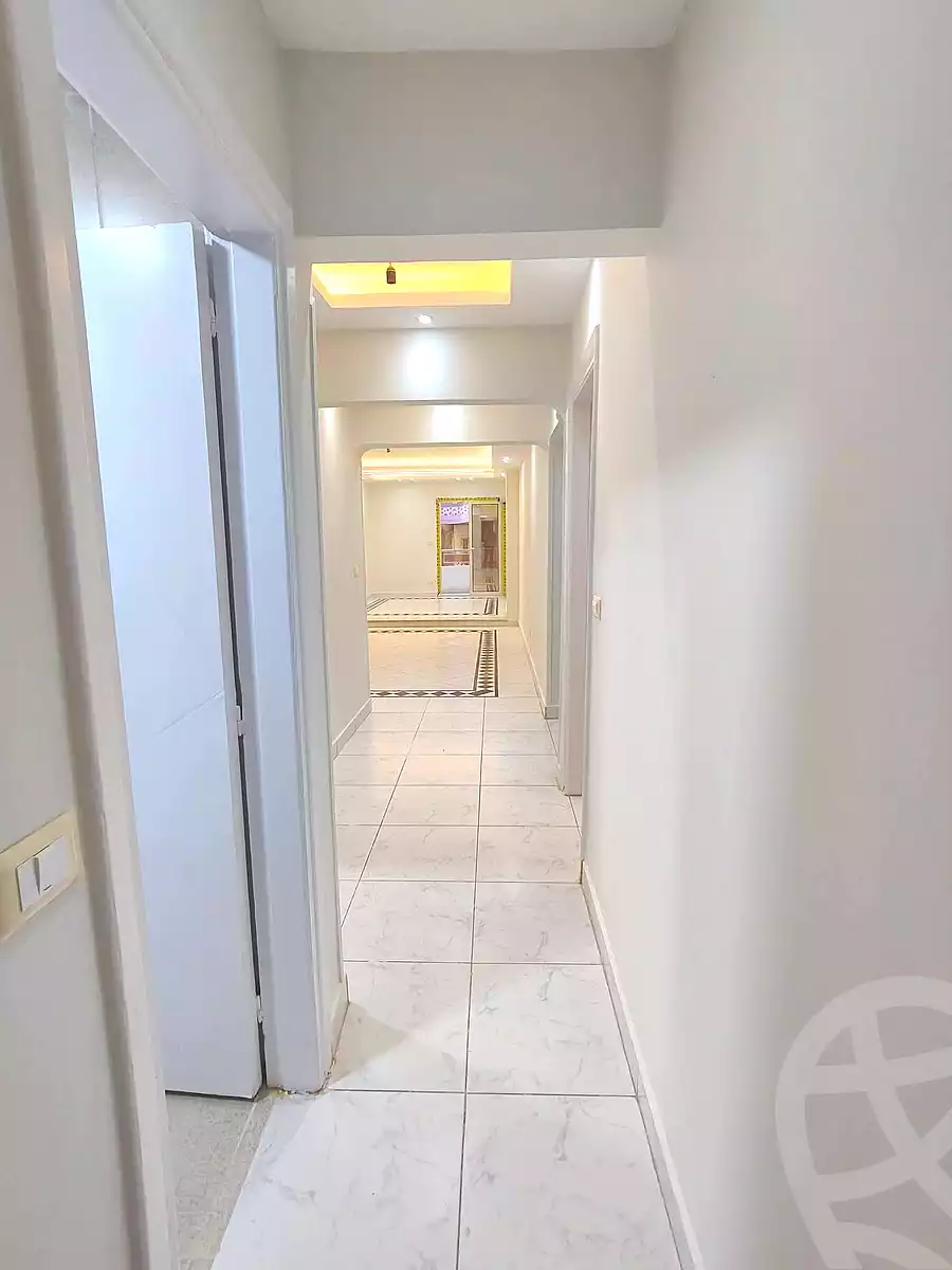 https://aqarmap.com.eg/ar/listing/7000055-for-sale-alexandria-miami-shr-jml-bd-lnsr