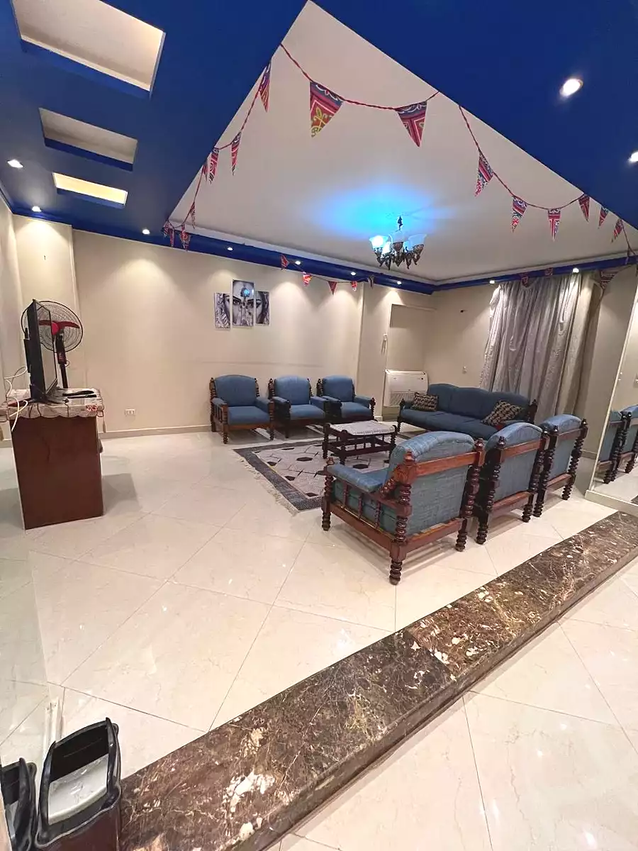 https://aqarmap.com.eg/ar/listing/7000111-for-rent-cairo-manial-el-rawda-st