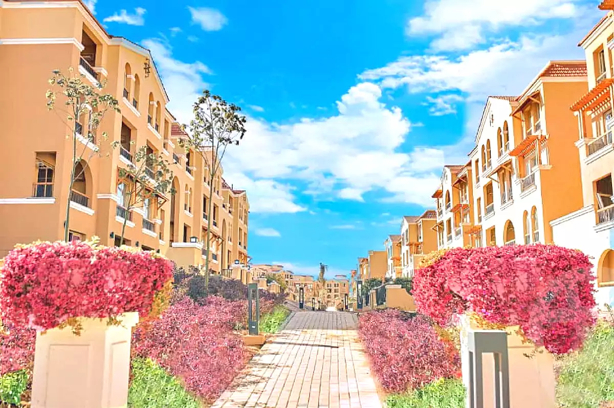 https://aqarmap.com.eg/en/listing/7000944-for-sale-cairo-el-shorouk-compounds-maadi-view