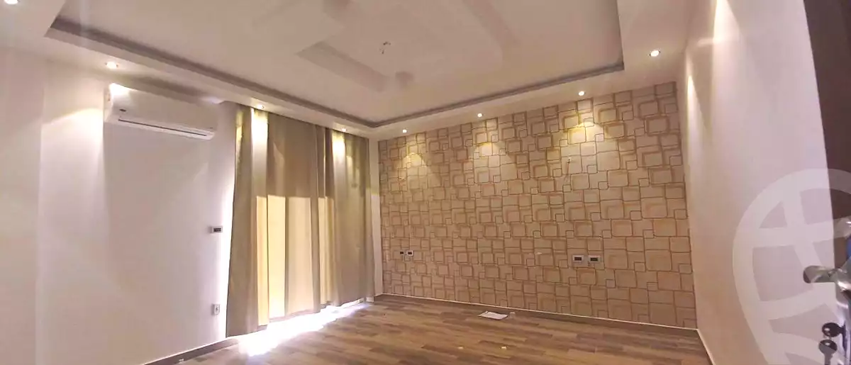 https://aqarmap.com.eg/ar/listing/7000992-for-sale-cairo-new-cairo-compounds-mrfl-syty