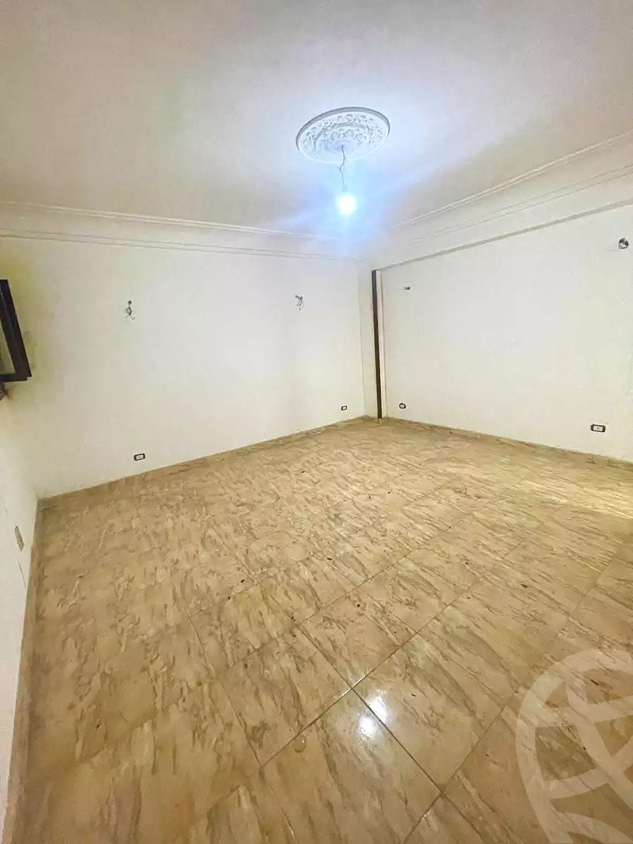 https://aqarmap.com.eg/en/listing/7001327-for-sale-alexandria-al-agamy-lbytsh-shahr-al-assal-st