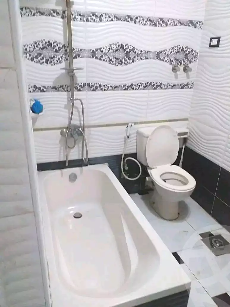https://aqarmap.com.eg/en/listing/7002580-for-rent-cairo-ain-shams-ain-shams-el-sharkia-el-eshrein-stt