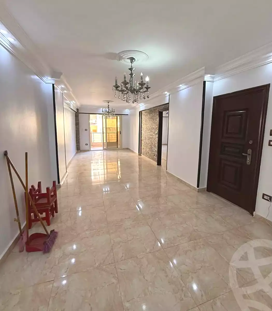 https://aqarmap.com.eg/ar/listing/7002628-for-sale-alexandria-el-mandara-shr-jml-bd-lnsr