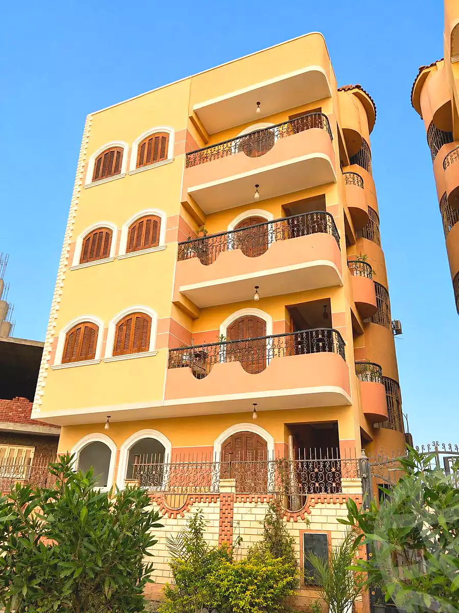 https://aqarmap.com.eg/en/listing/7002640-for-sale-cairo-15th-of-may-Neighbourhood 10