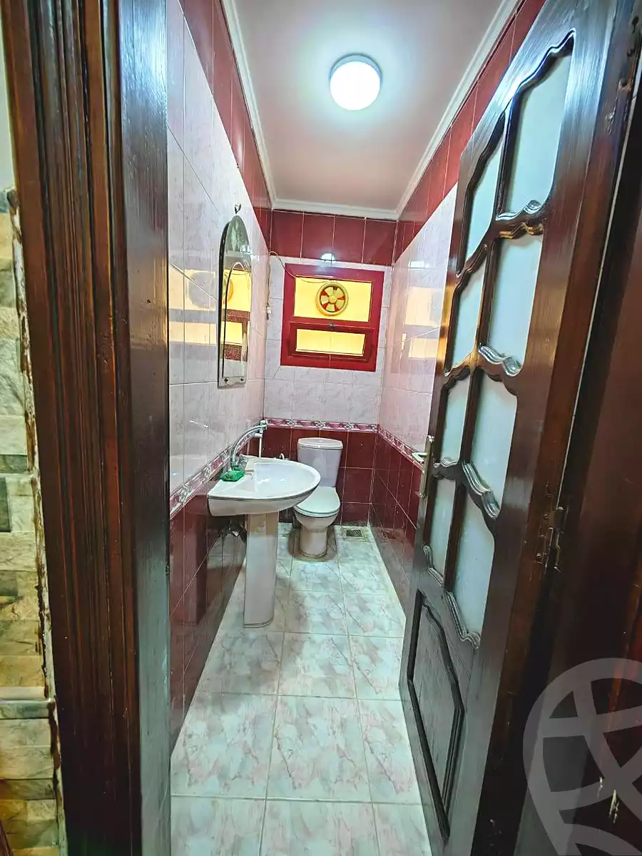 https://aqarmap.com.eg/ar/listing/7002708-for-sale-cairo-helwan-ahmed-enci-st