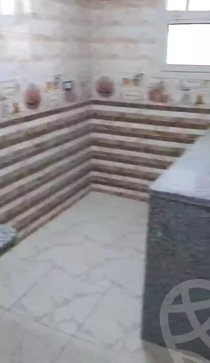 https://aqarmap.com.eg/ar/listing/7003073-for-rent-alexandria-al-agamy-el-hanouvel-el-zahraa-city-st