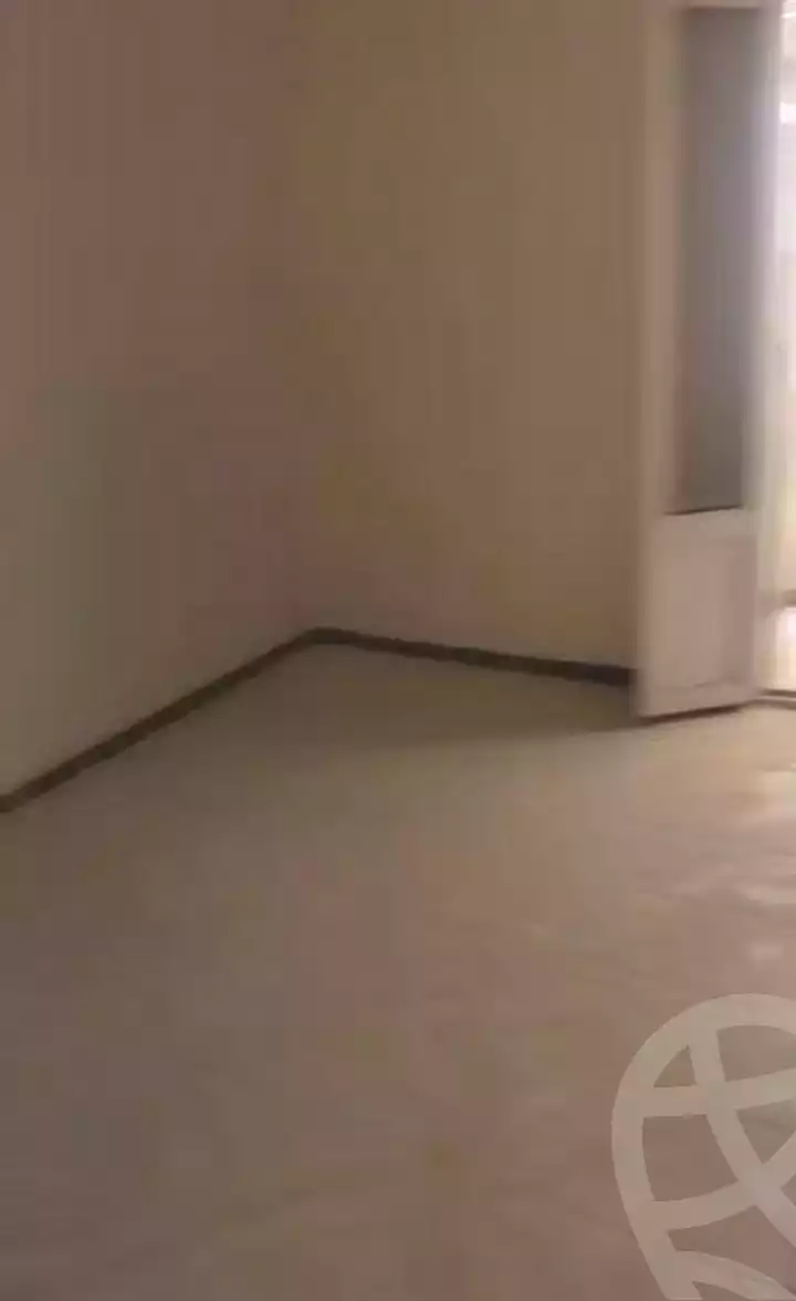 https://aqarmap.com.eg/ar/listing/7003161-for-sale-alexandria-al-agamy-el-hanouvel