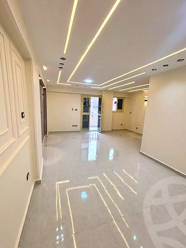 https://aqarmap.com.eg/ar/listing/7003351-for-sale-alexandria-sydy-bshr-sydy-bshr-bhry-amr-el-nogomy-st