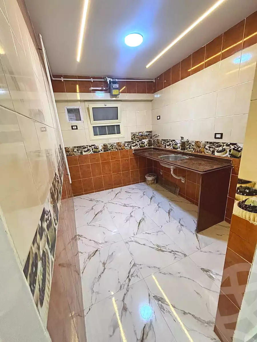 https://aqarmap.com.eg/ar/listing/7003351-for-sale-alexandria-sydy-bshr-sydy-bshr-bhry-amr-el-nogomy-st