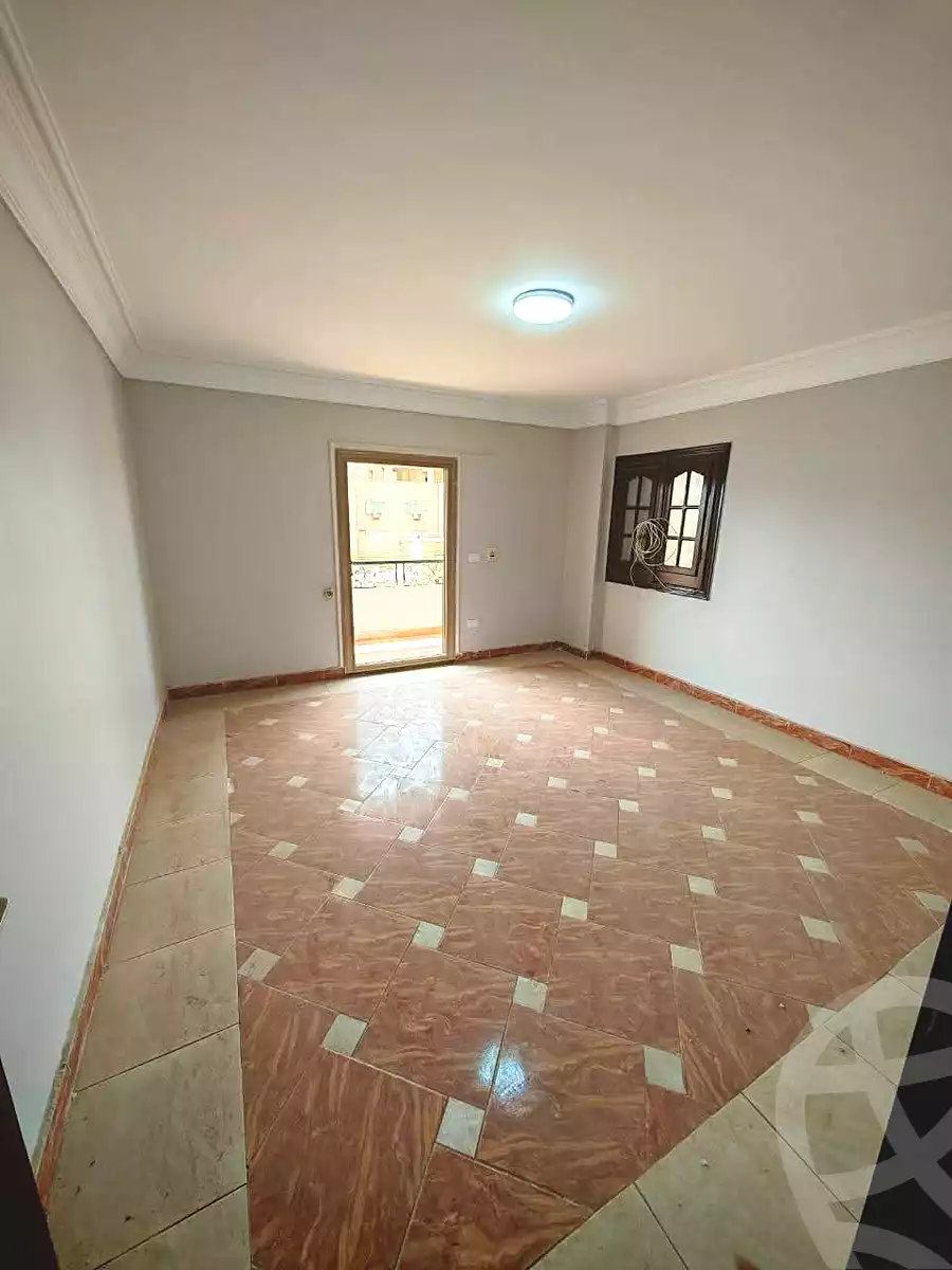 https://aqarmap.com.eg/en/listing/7003556-for-sale-cairo-helwan-ahmed-enci-st