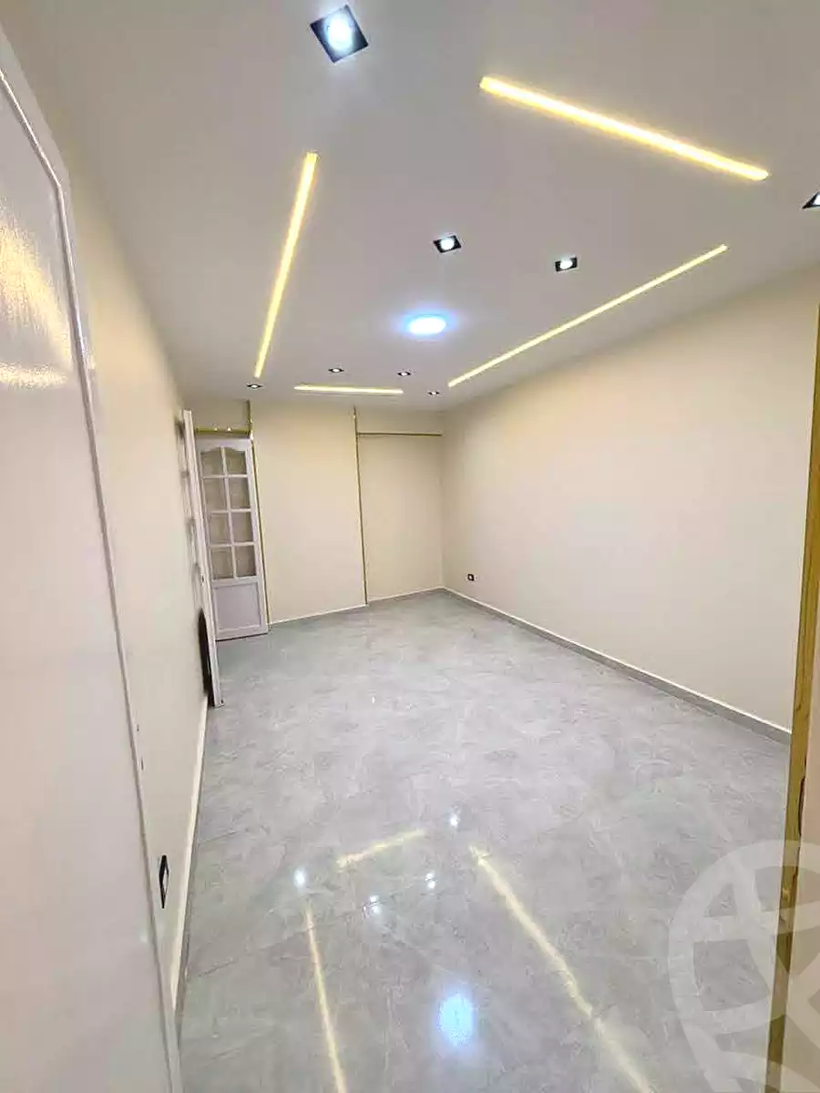 https://aqarmap.com.eg/ar/listing/7003987-for-sale-alexandria-sydy-bshr-sydy-bshr-bhry-khalil-hamada-st