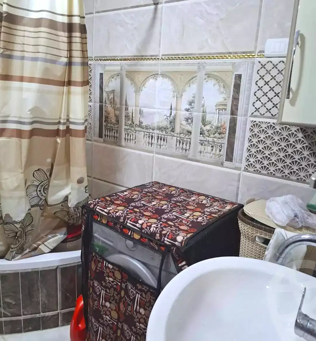 https://aqarmap.com.eg/en/listing/7004035-for-sale-alexandria-new-miami-el-quds-school-st