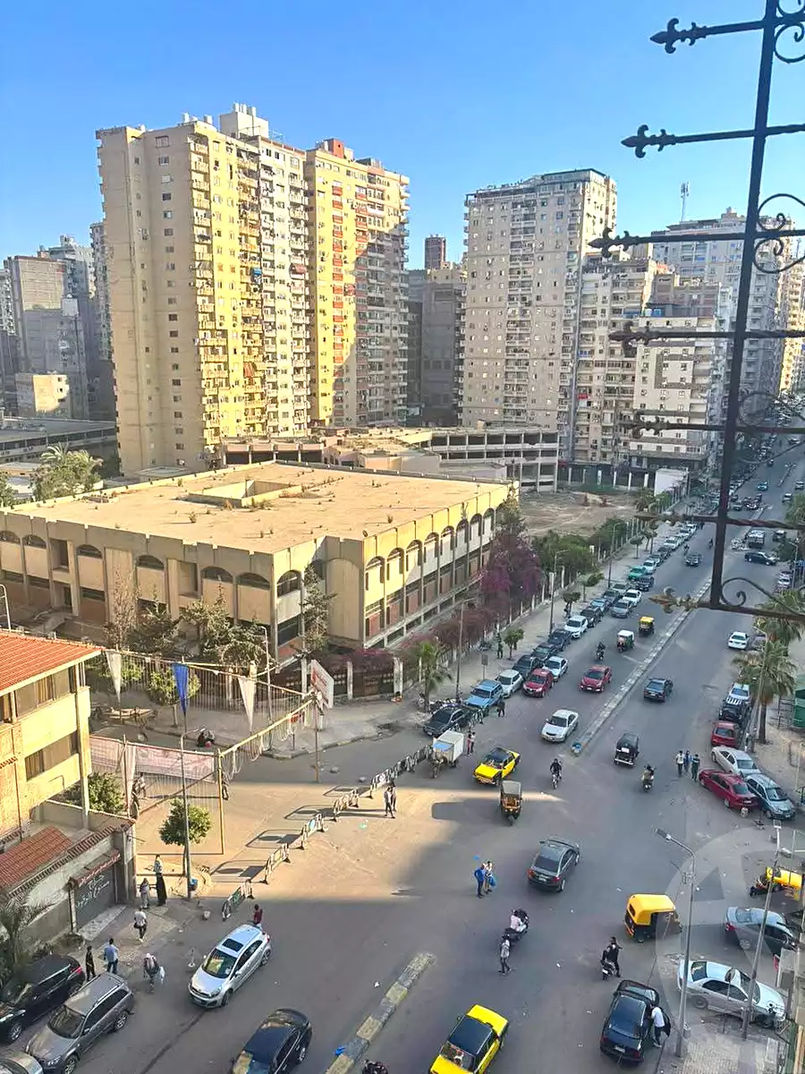 https://aqarmap.com.eg/ar/listing/7004165-for-sale-alexandria-sydy-bshr-sydy-bshr-bhry-shr-mhmwd-l-yswy