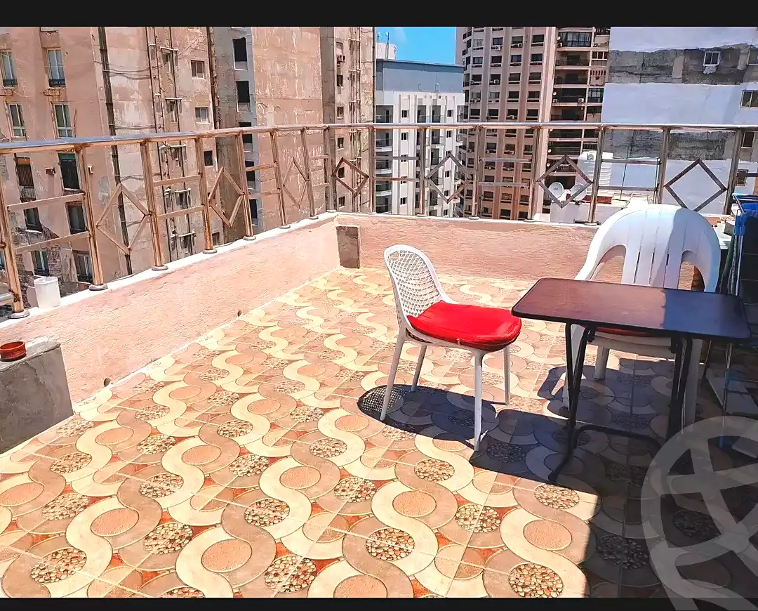 https://aqarmap.com.eg/ar/listing/7004177-for-sale-alexandria-sydy-bshr-sydy-bshr-bhry-shr-khld-bn-lwlyd