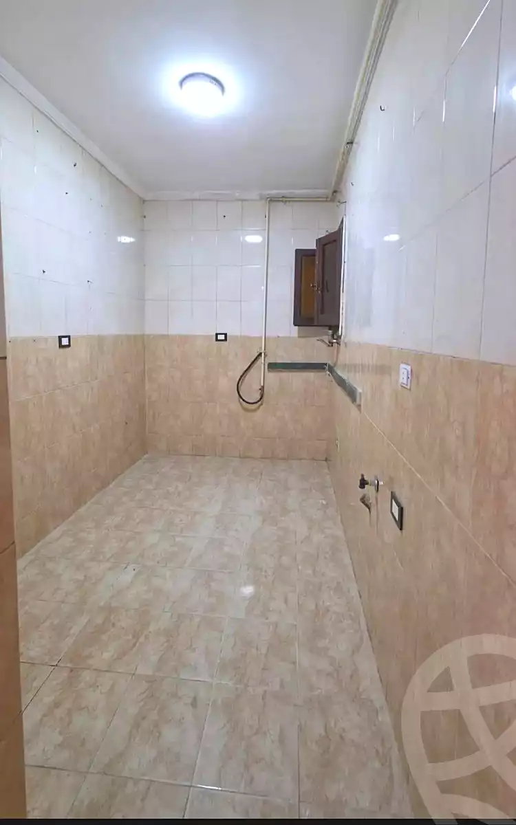 https://aqarmap.com.eg/en/listing/7004216-for-rent-alexandria-sydy-bshr