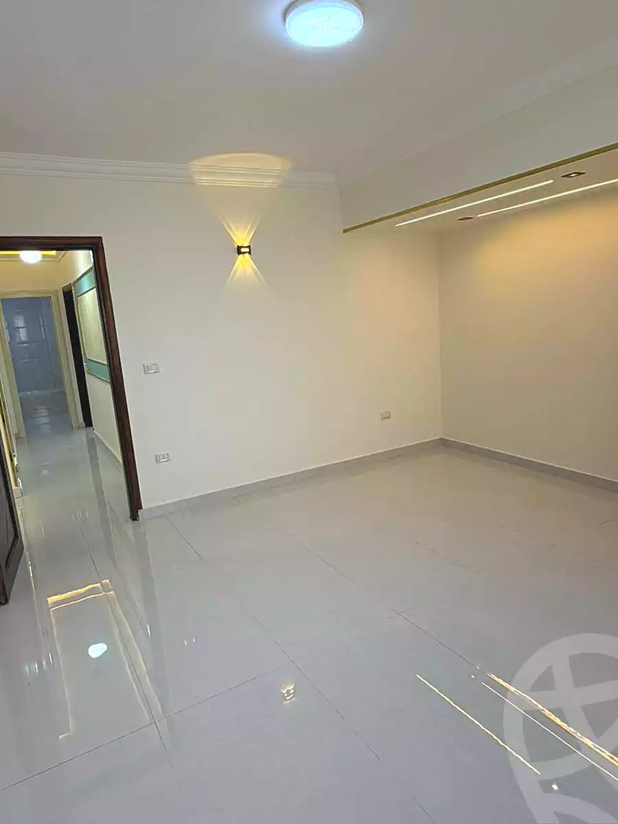 https://aqarmap.com.eg/ar/listing/7004400-for-sale-cairo-ain-shams-ain-shams-el-sharkia