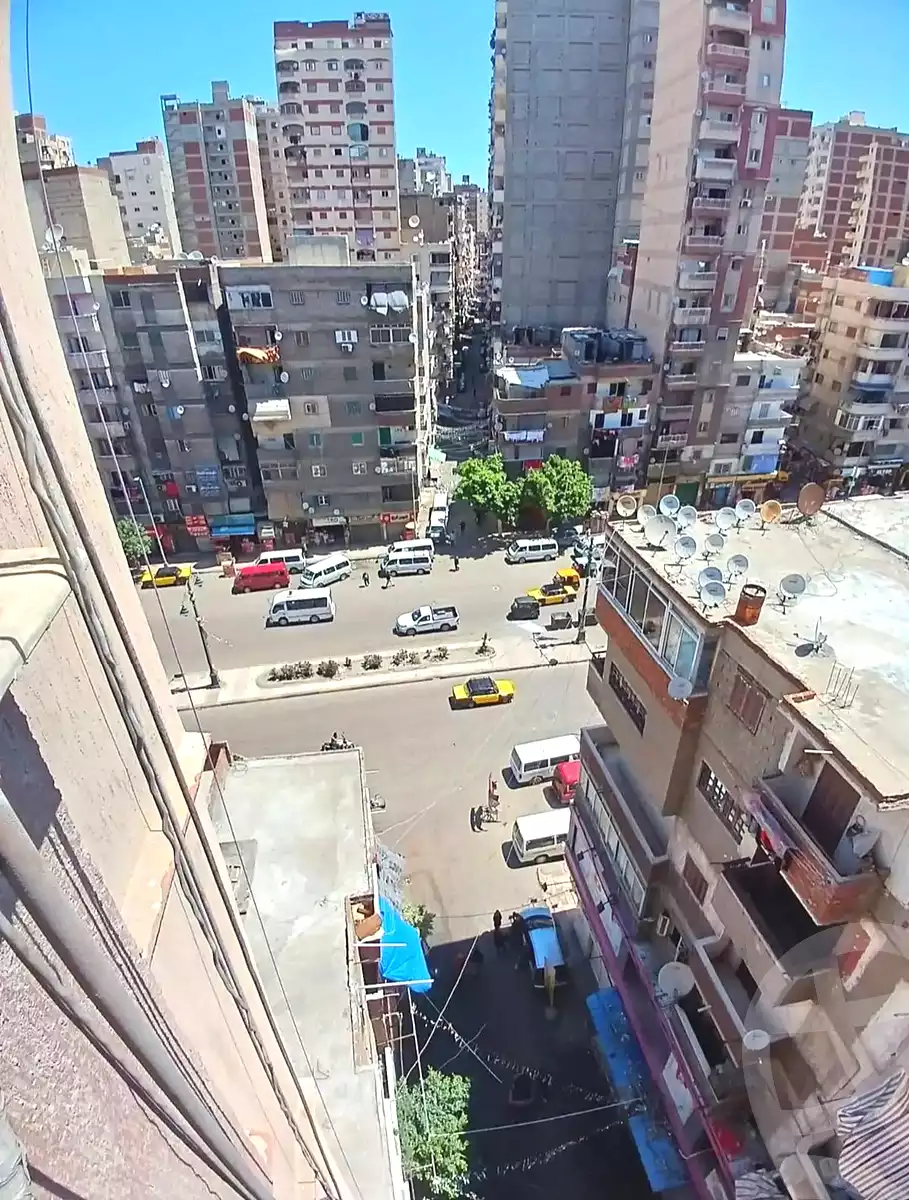 https://aqarmap.com.eg/ar/listing/7004428-for-sale-alexandria-el-asafra-shr-45