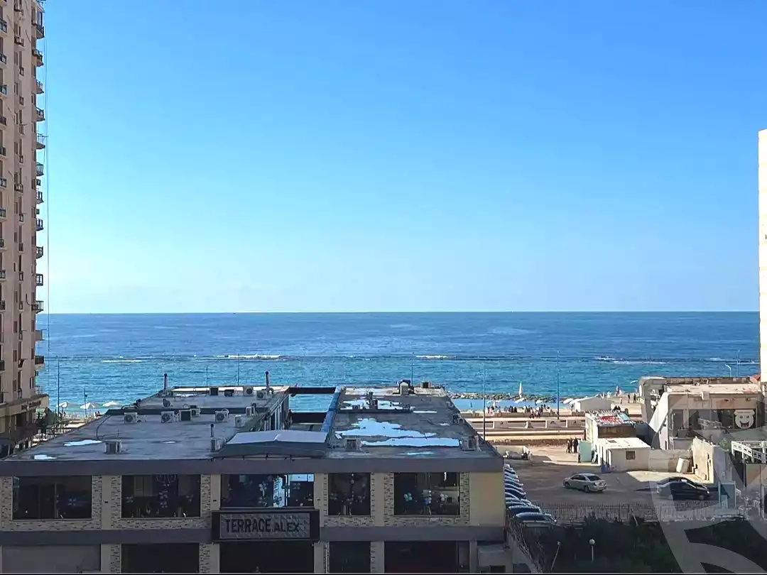 https://aqarmap.com.eg/ar/listing/7004519-for-sale-alexandria-el-asafra-l-sfr-bhry-el-geish-rd