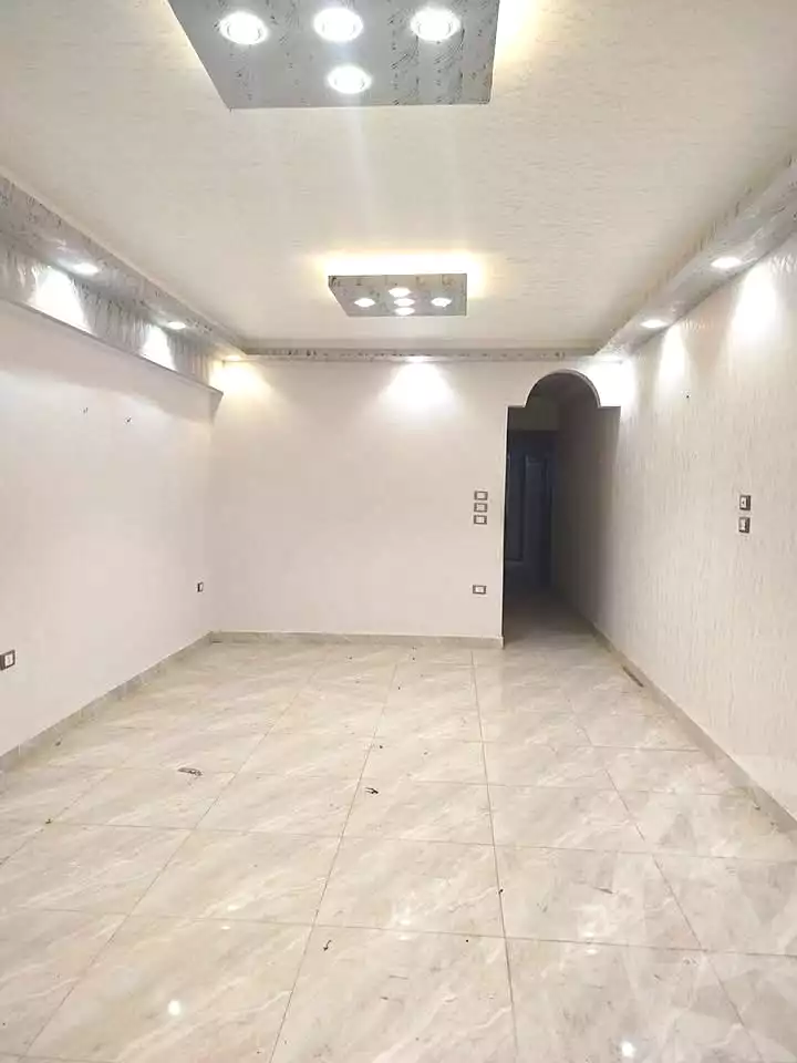 https://aqarmap.com.eg/ar/listing/7004641-for-sale-alexandria-al-agamy-el-hanouvel-el-salam-st