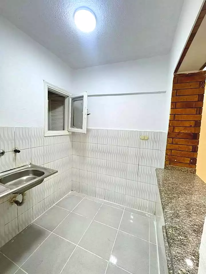 https://aqarmap.com.eg/ar/listing/7004710-for-sale-alexandria-al-agamy-shataa-el-nakheel
