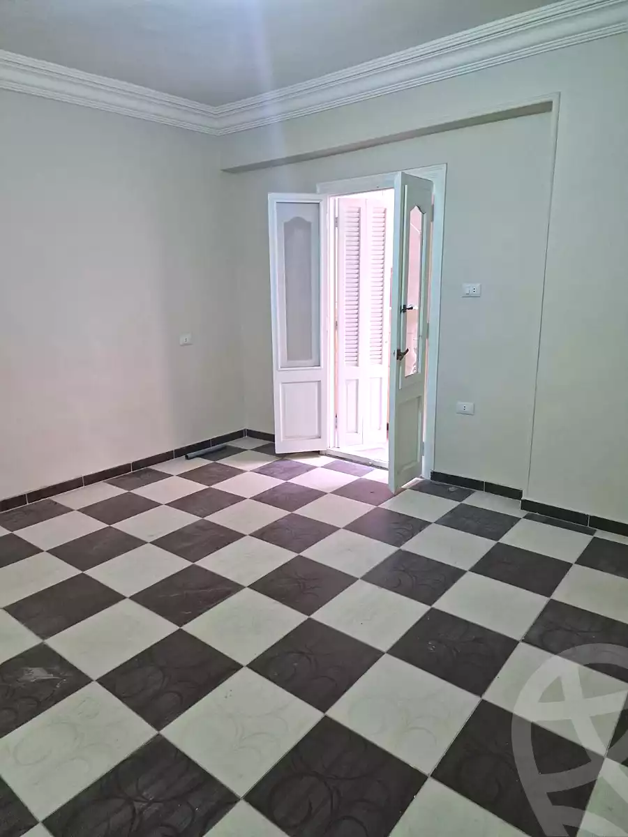 https://aqarmap.com.eg/ar/listing/7004942-for-sale-alexandria-smwh-ljdyd